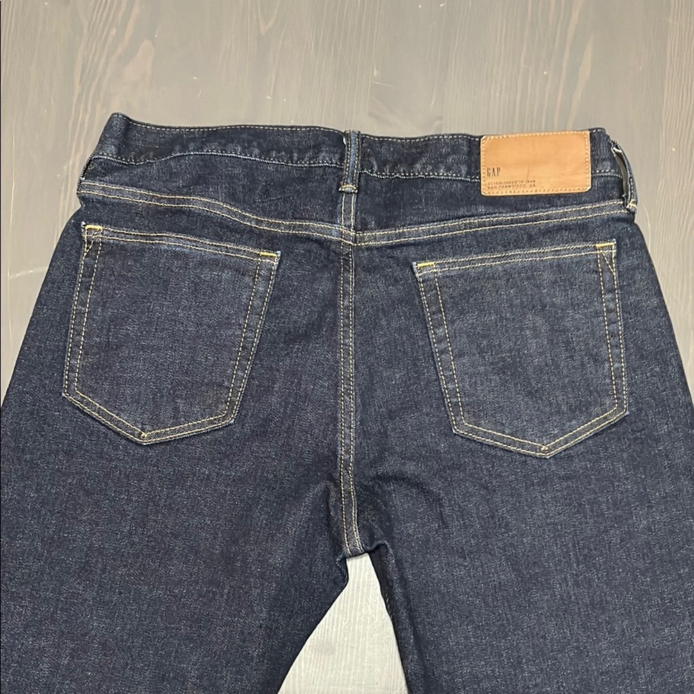 Gap - Picture 4 of 5